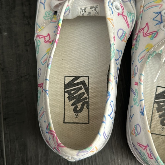 Vans Authentic Shoe - Picture 5 of 7